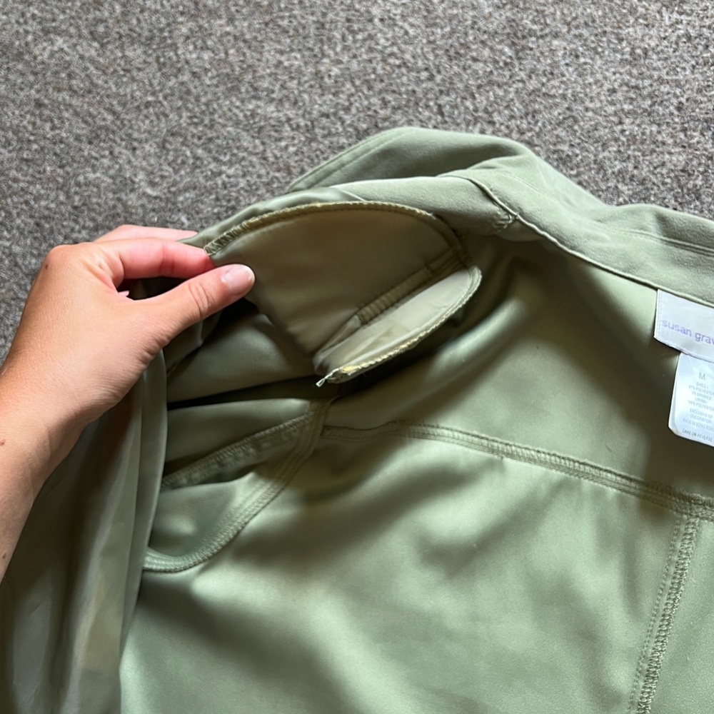 Susan Graver Embroidered Floral Faux Suede Button Up Shirt Jacket Green Size M - Picture 7 of 15